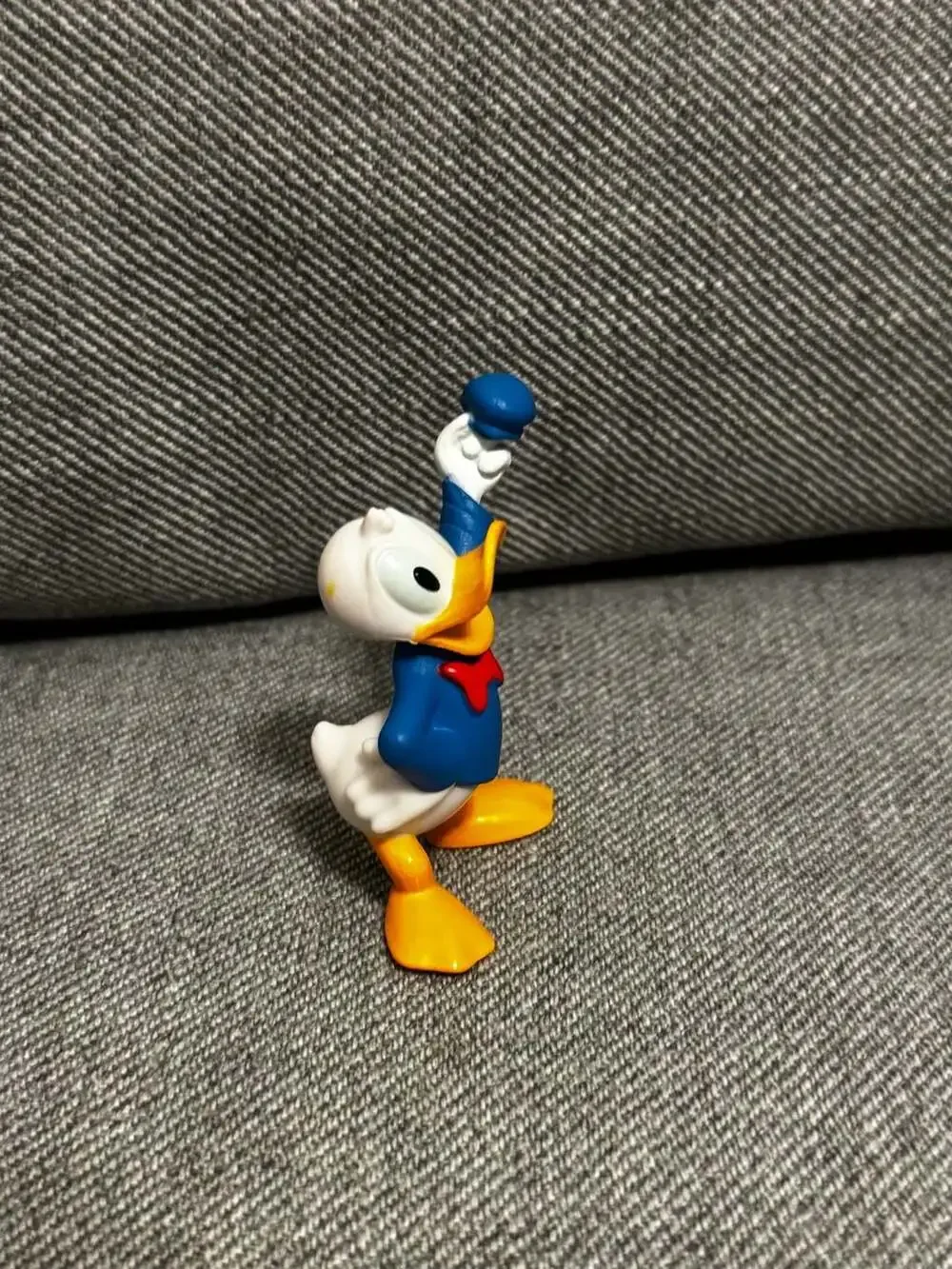 2PC Vintage Disney Mickey Mouse Friends Donald Duck & Pluto Collectible Figures